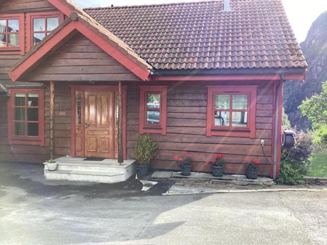 Ferienwohnung Espes Residens Odda Exterior foto